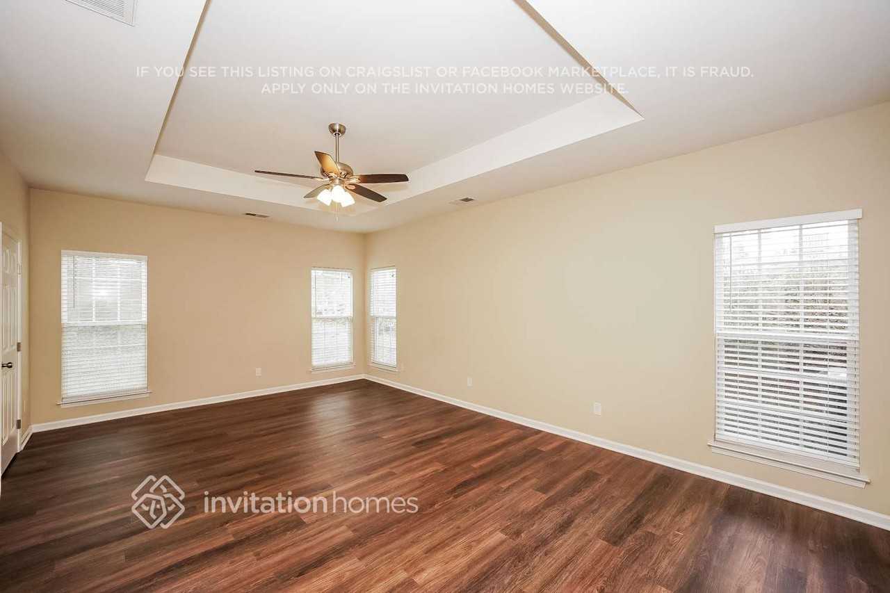 11537 Foggy Bank Ln - Photo 5 of 18