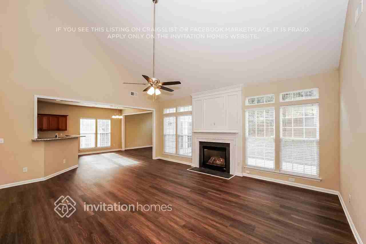 11537 Foggy Bank Ln - Photo 6 of 18