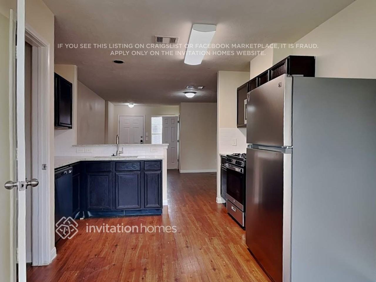 12002 Jillian Crossing Dr - Photo 3 of 14