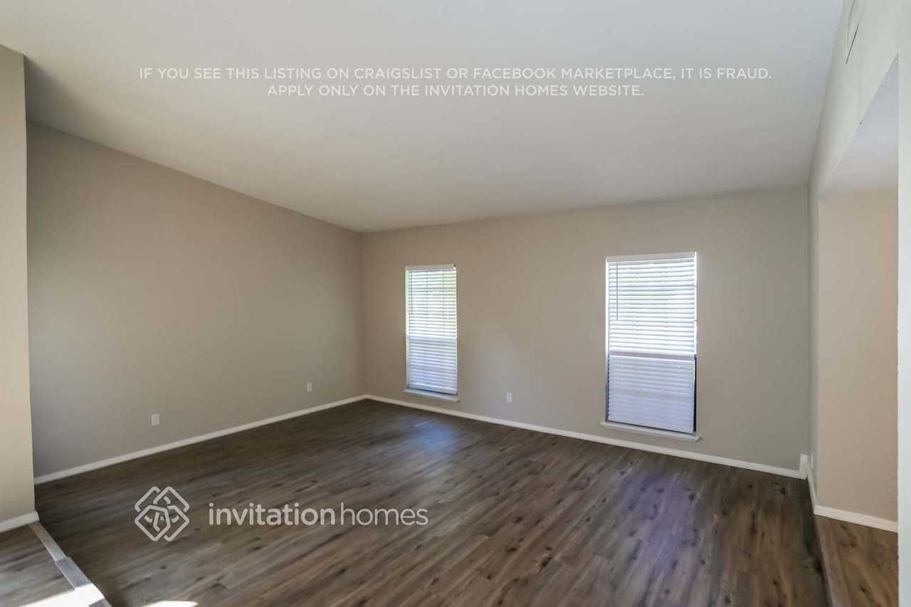 6304 Jennings Dr - Photo 2 of 13