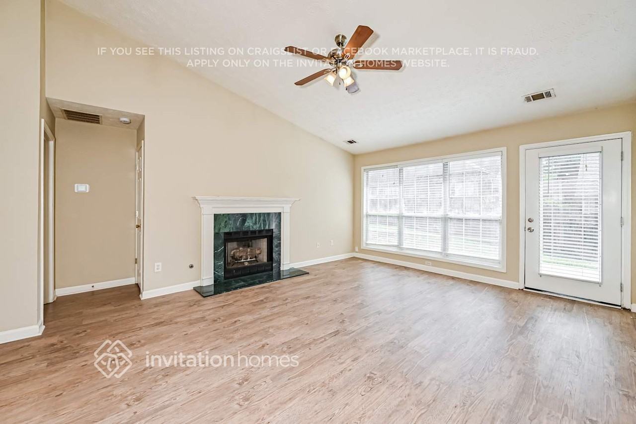 705 Avalon Forest Dr - Photo 3 of 17