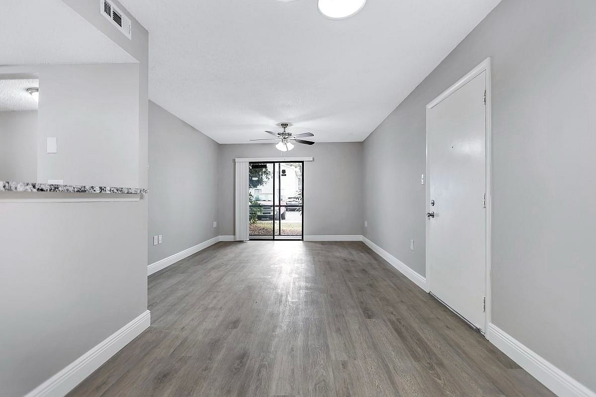 Vista Palms - Photo 7 of 50