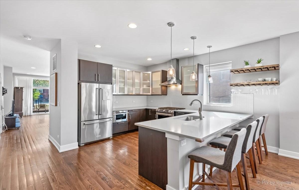 1732 N California Ave #1 - Photo 3 of 40