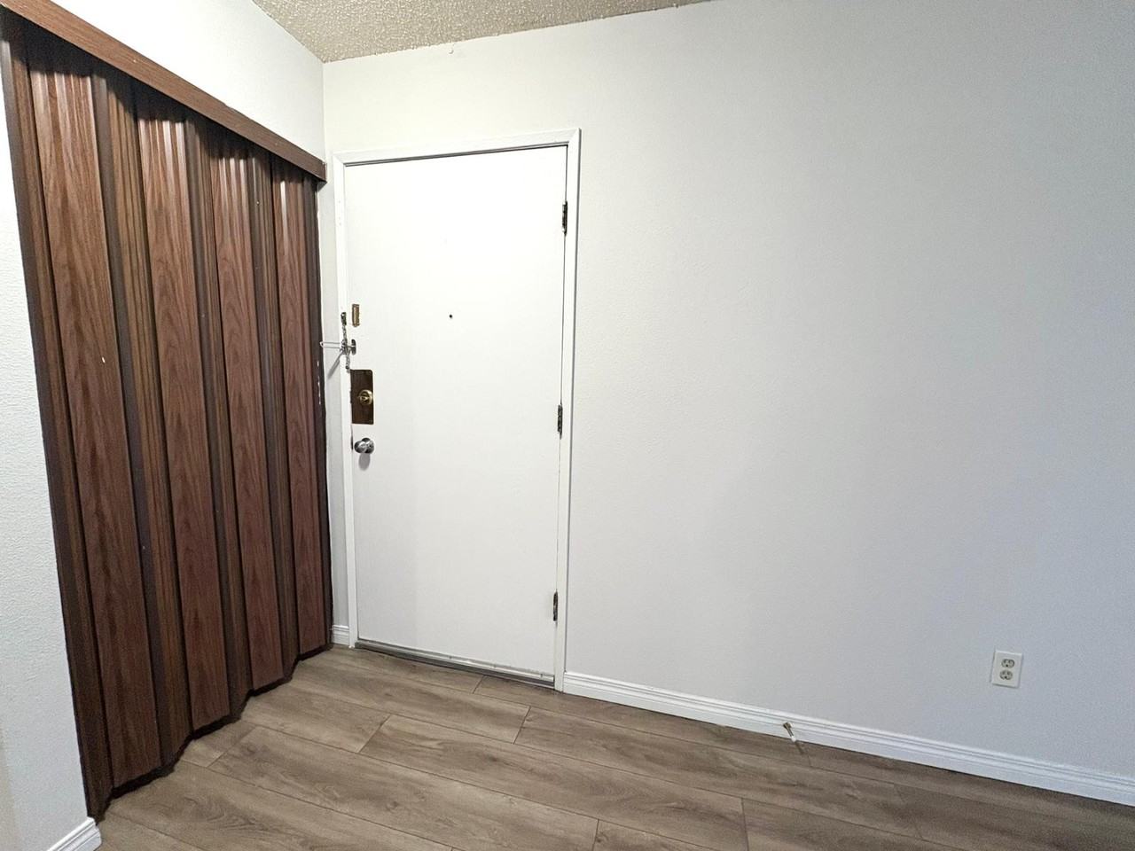 Greenview Apartments - Photo 6 of 17