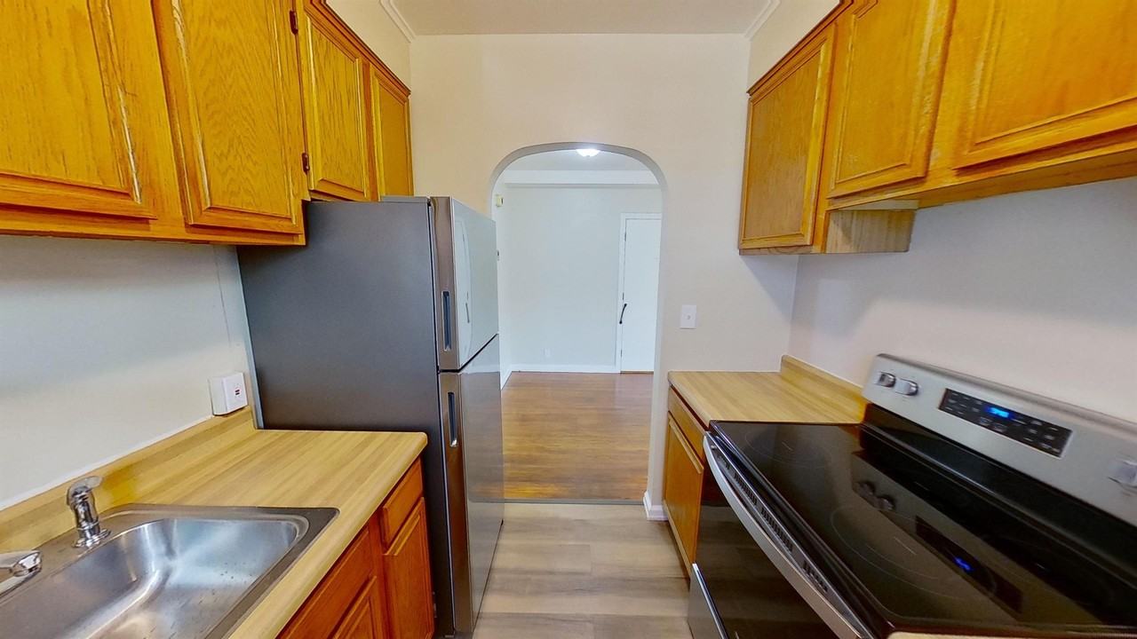 31 Parkwood St #1 - Photo 2 of 30