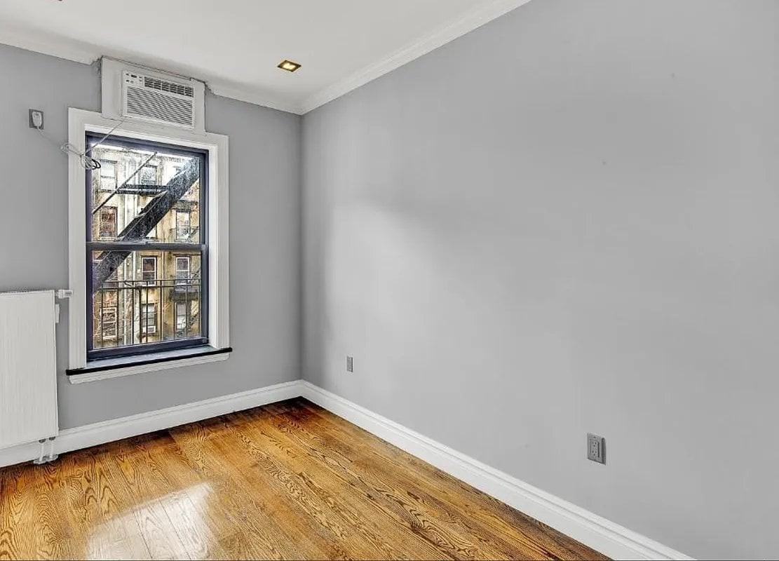 89 Clinton St #4F - Photo 4 of 7