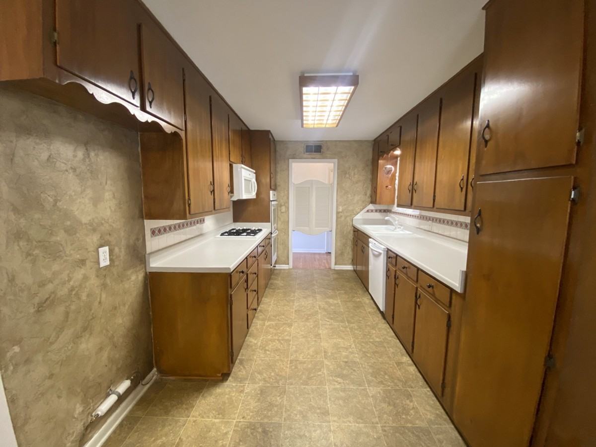 5363 E 28th St #1 - Photo 7 of 21