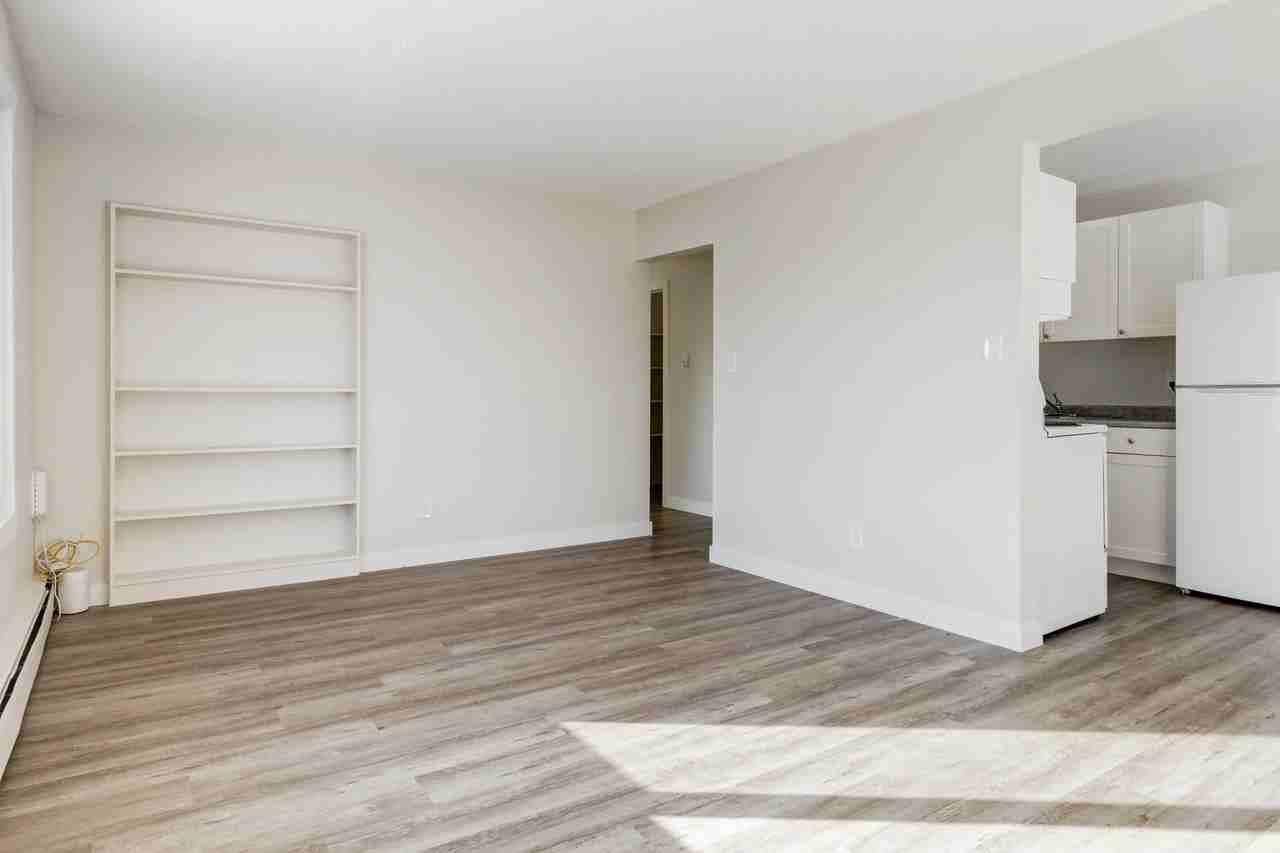 Fernwood Apartments - Photo 4 of 42