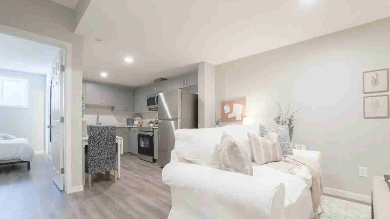 19108 22 Ave Nw - Photo 4 of 22