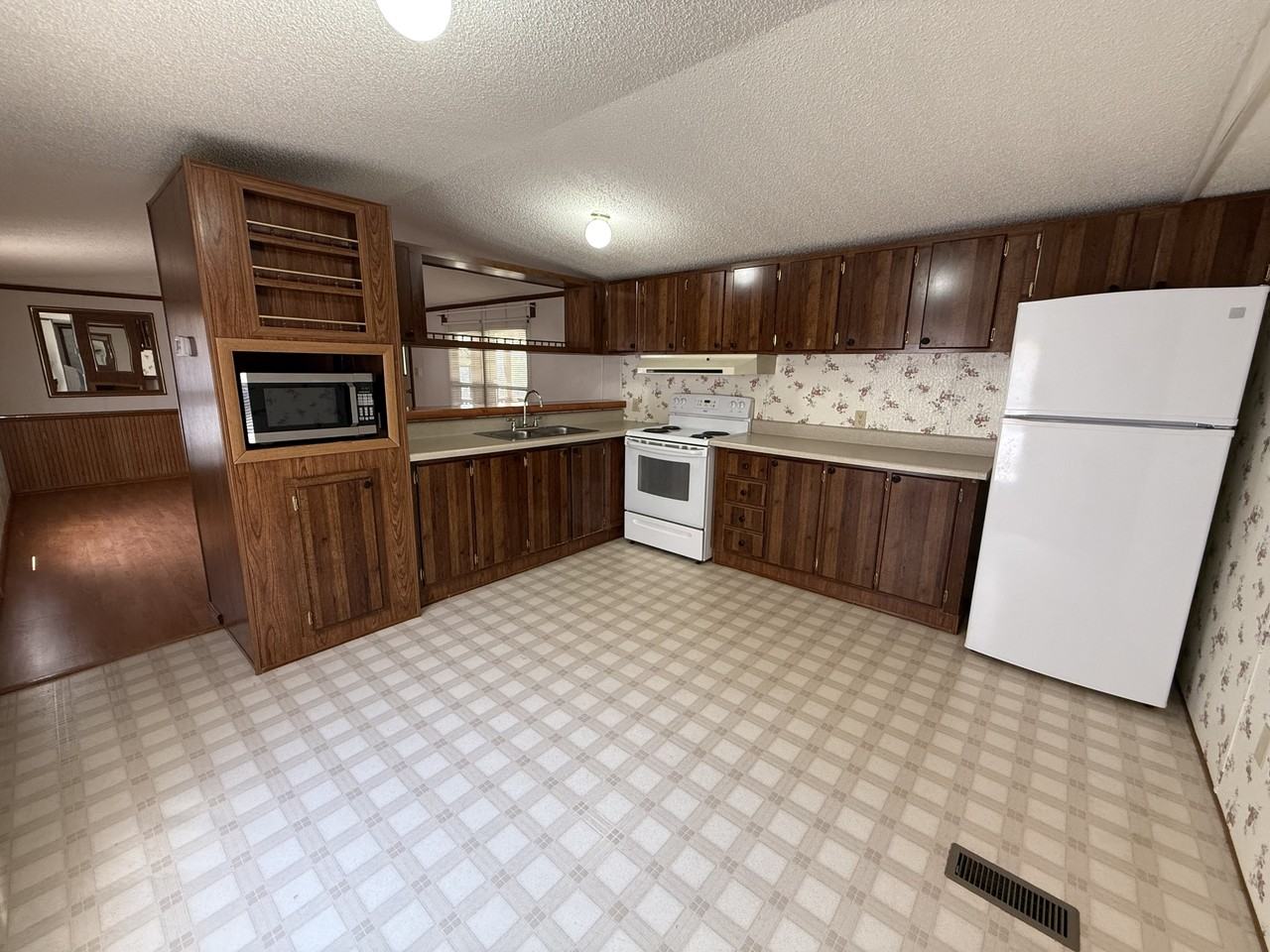 147 Hiatt Ln #1 - Photo 2 of 16