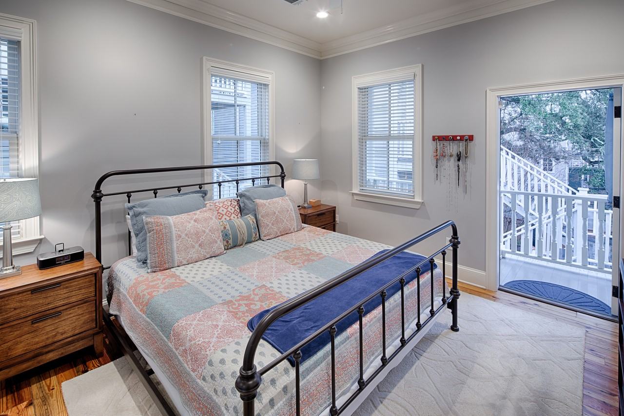 203 West Waldburg Street #D - Photo 5 of 21