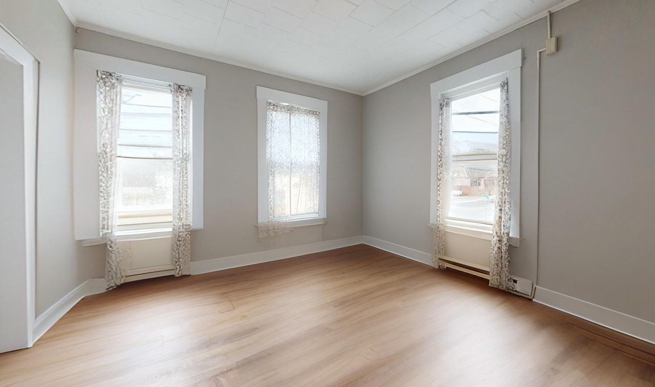 91 Marlboro St #2 - Photo 7 of 9