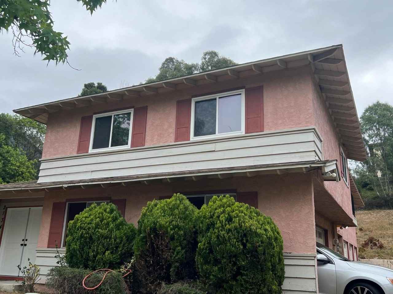 2140 Via Robles - Photo 2 of 11