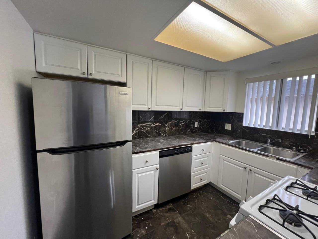 2140 Via Robles - Photo 6 of 11