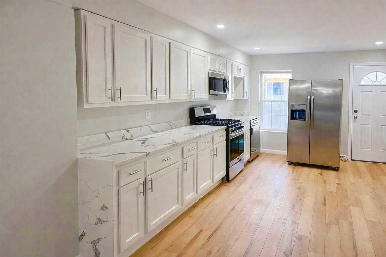 31 N Curley St - Photo 2 of 11