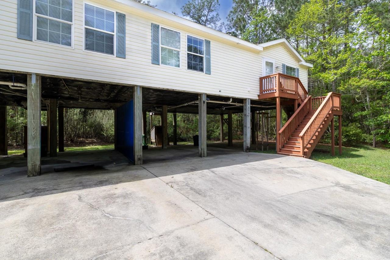 6165 & 6167 E Lafayette Street - Photo 3 of 4