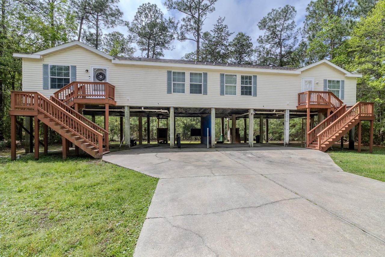 6165 & 6167 E Lafayette Street - Photo 4 of 4