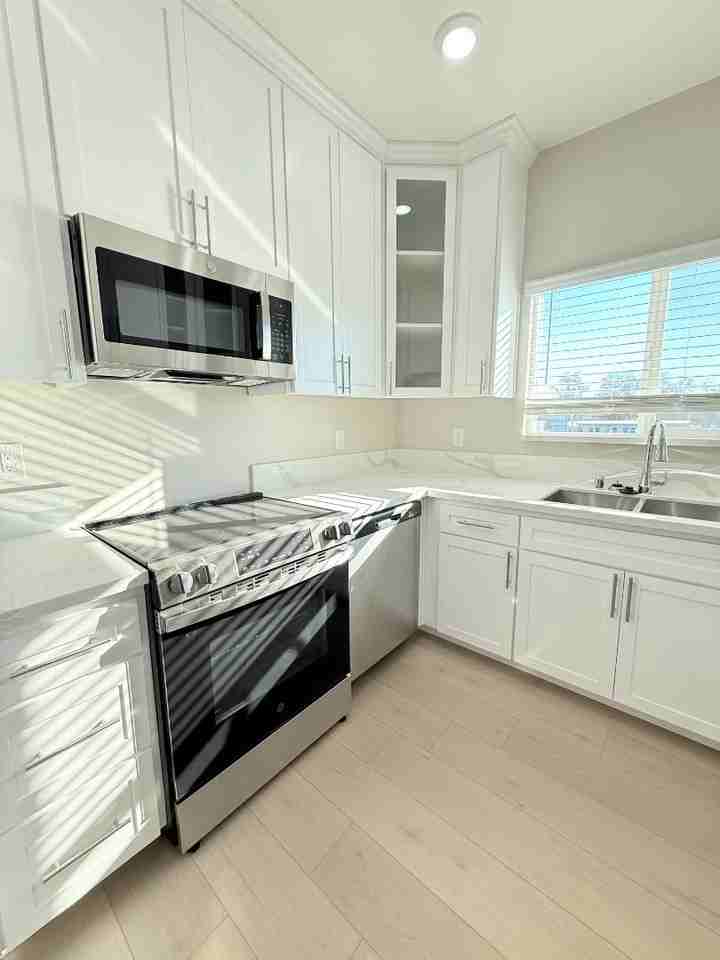 Harris Ave - Photo 4 of 10