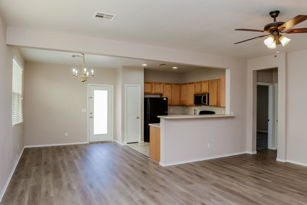 332 Plum Horse Ave - Photo 3 of 16