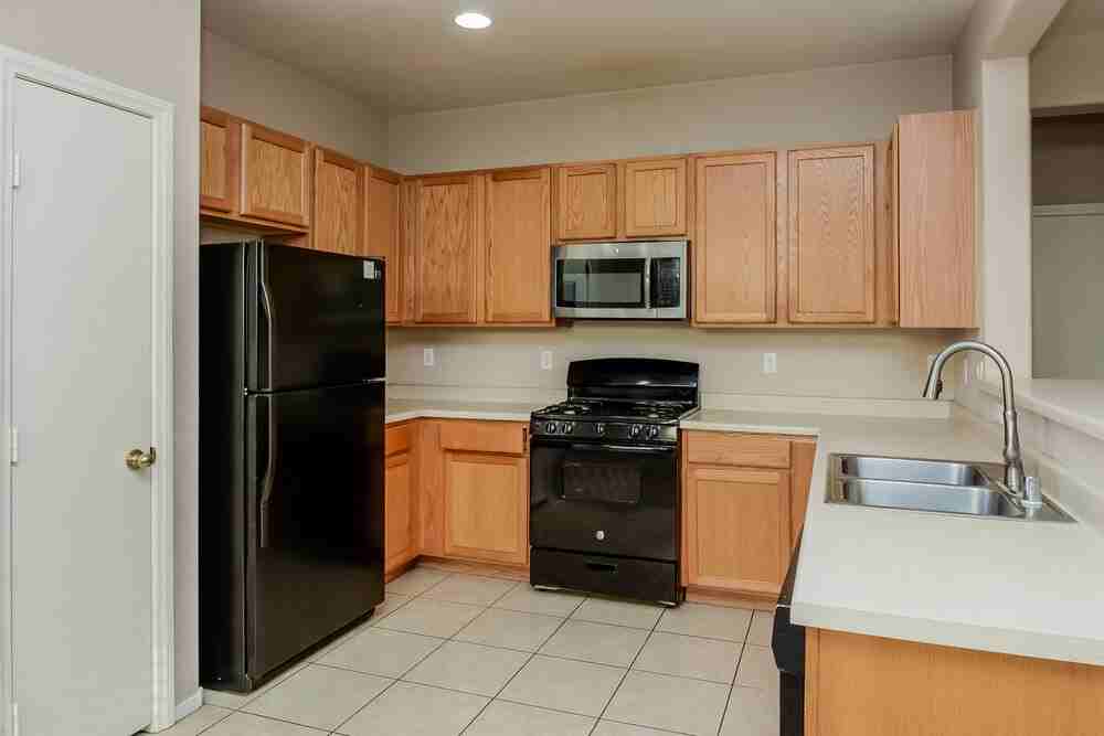 332 Plum Horse Ave - Photo 6 of 16