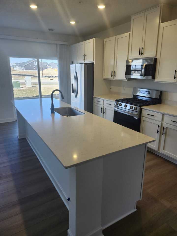 10531 Harbor Ln N #1 - Photo 5 of 18