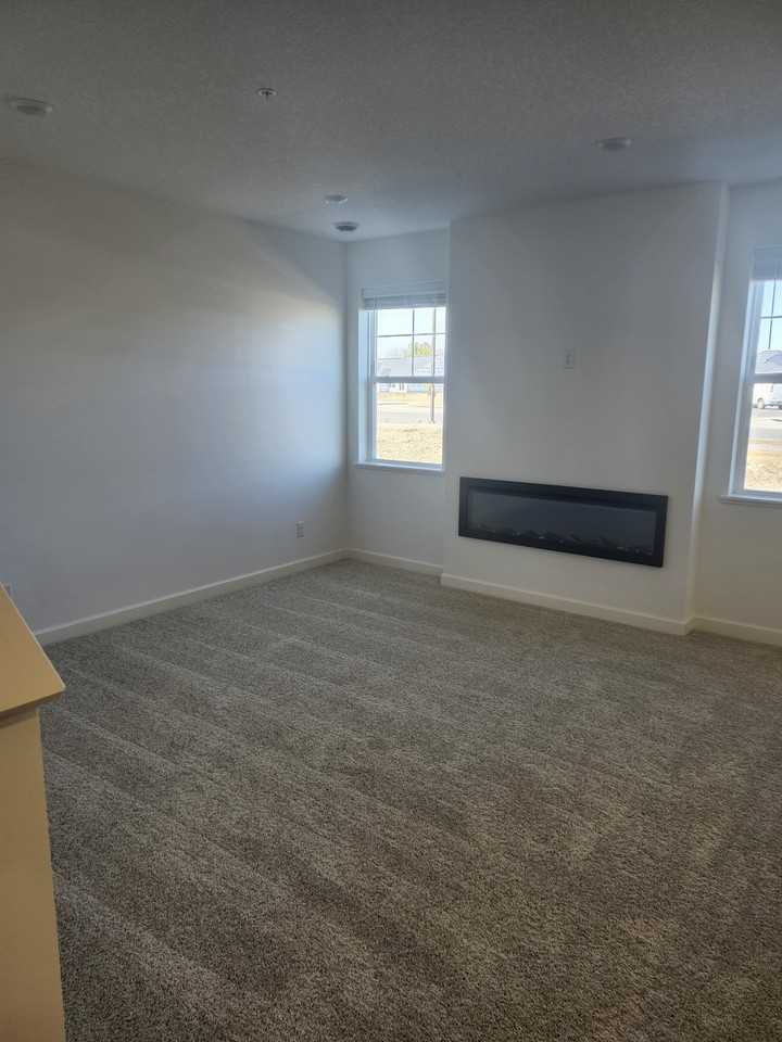 10531 Harbor Ln N #1 - Photo 7 of 18