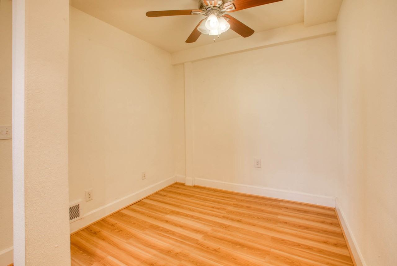 2136 Alki Ave Sw #103 - Photo 7 of 20