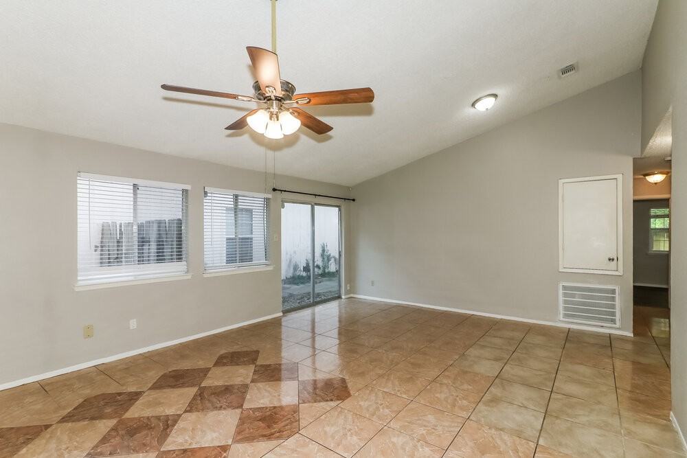 17728 Northhagen Dr - Photo 4 of 16