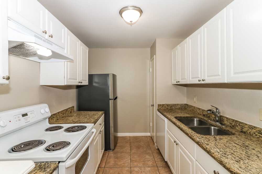 17728 Northhagen Dr - Photo 6 of 16