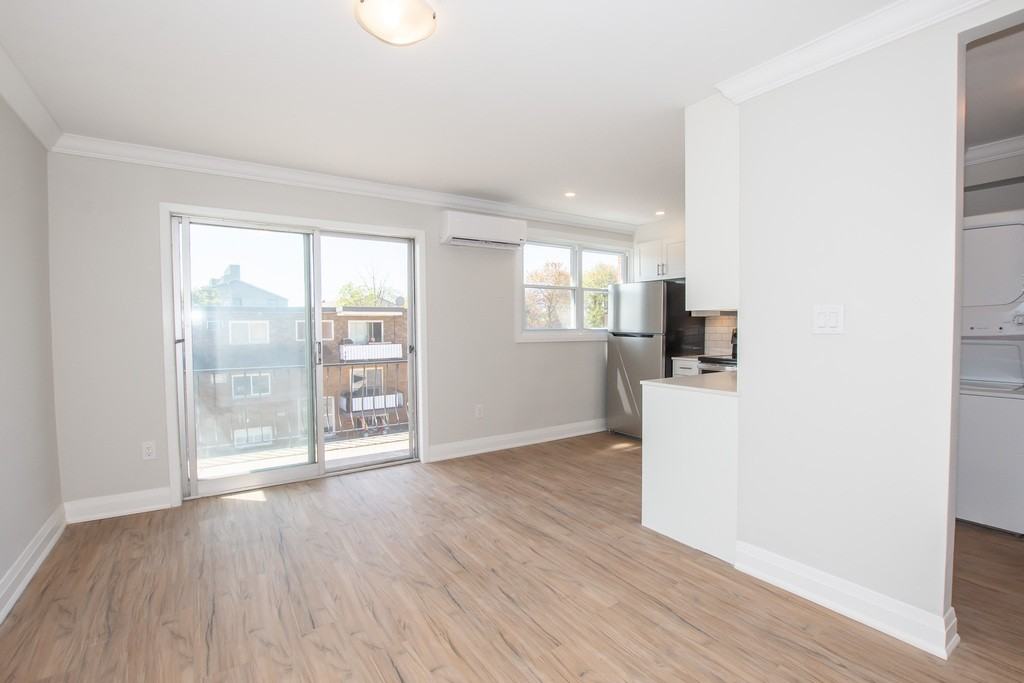 81 Empire St - Photo 2 of 18