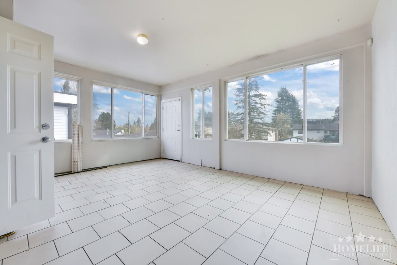 13470 65a Ave - Photo 6 of 20