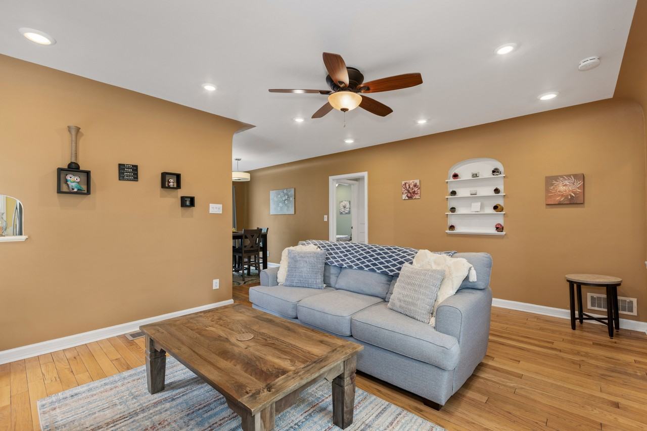 1411 W Fort St #1 - Photo 6 of 48