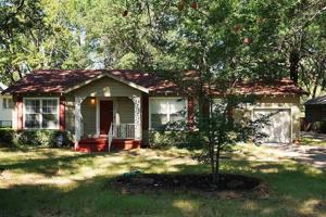 featured image of 2915 Olive St #1