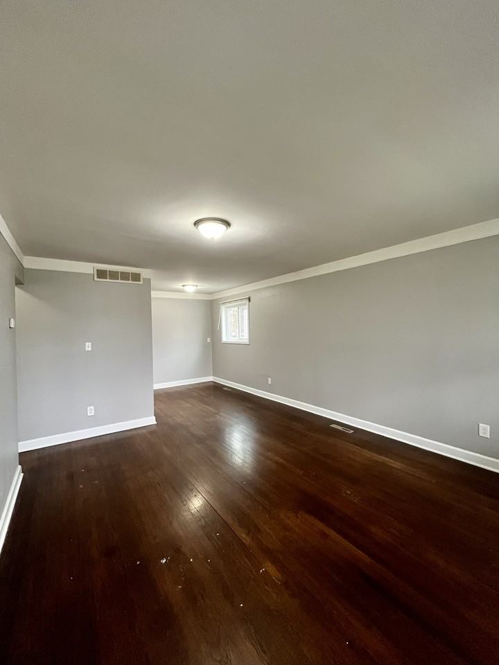 4656 Detroit St #1 - Photo 3 of 15