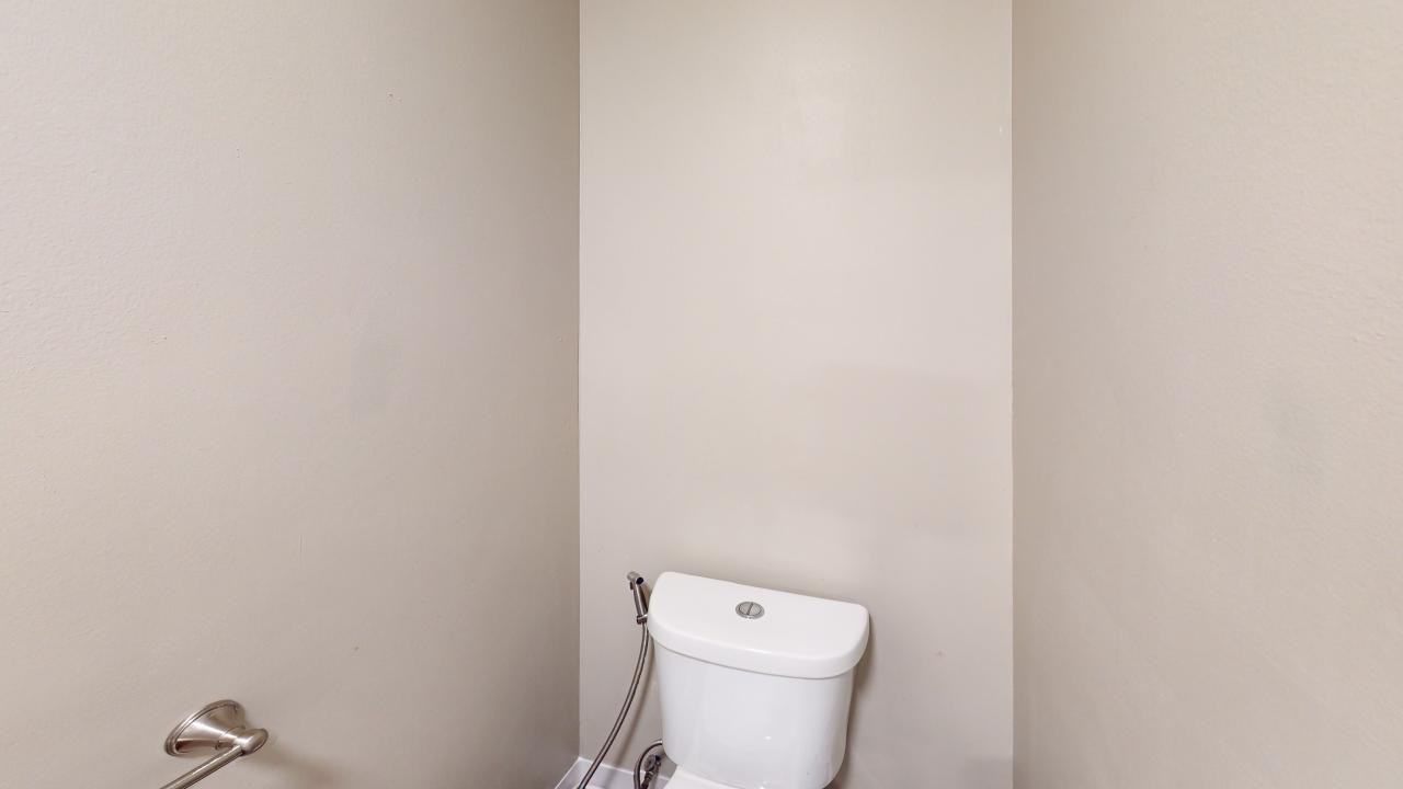 1715 Baseline Rd #1 - Photo 3 of 23