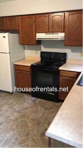 1614 Shady Dr - Photo 3 of 10