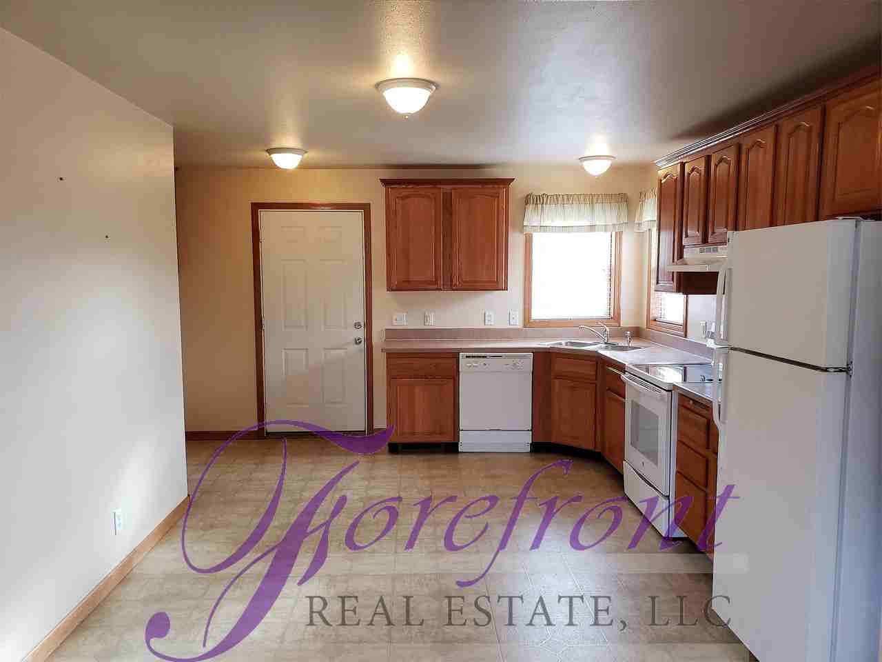 740 S 4th St #1 - Photo 4 of 9