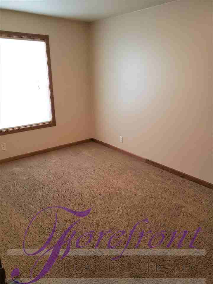 740 S 4th St #1 - Photo 5 of 9