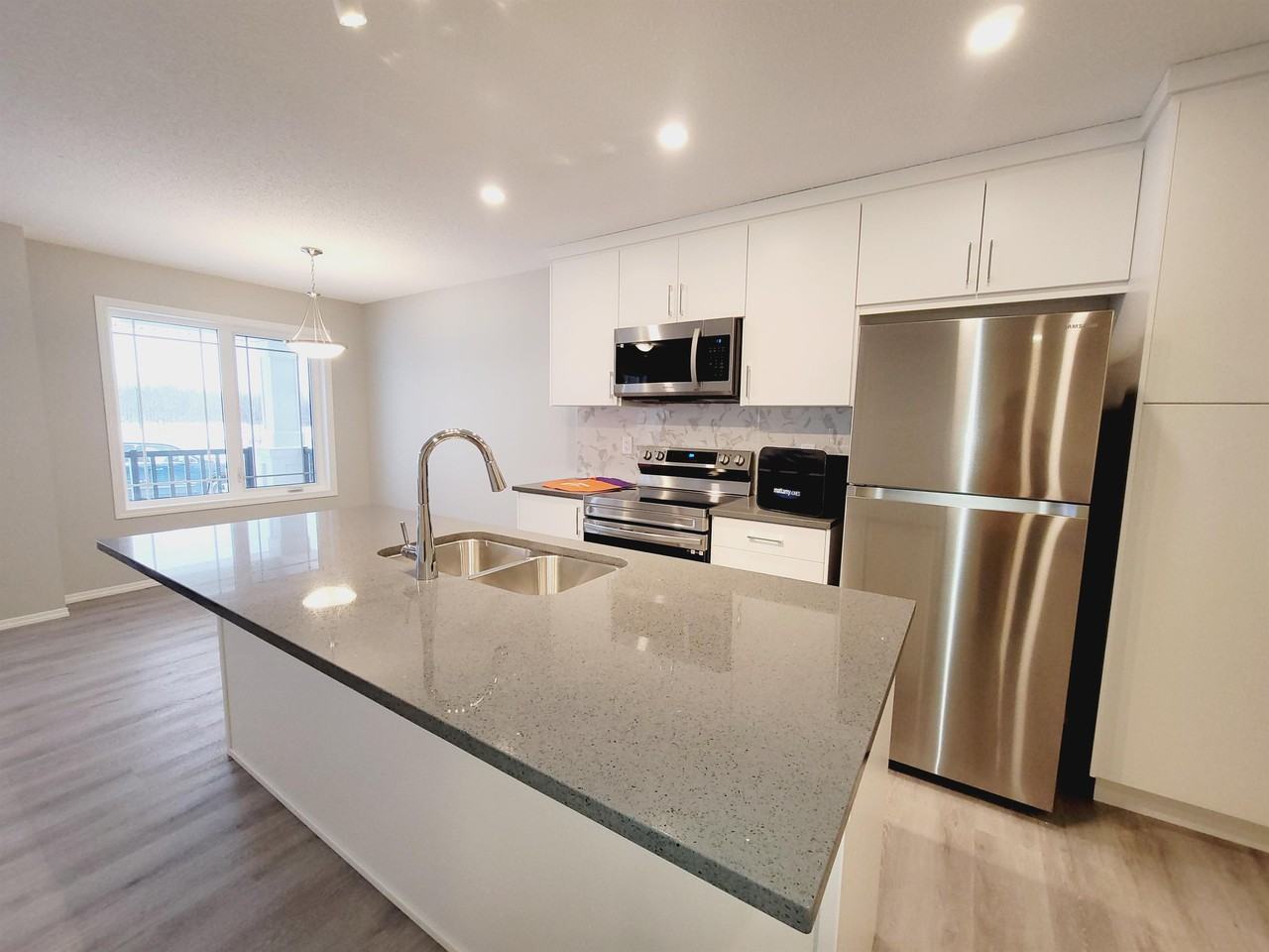 990 Stillwater Blvd Nw #1