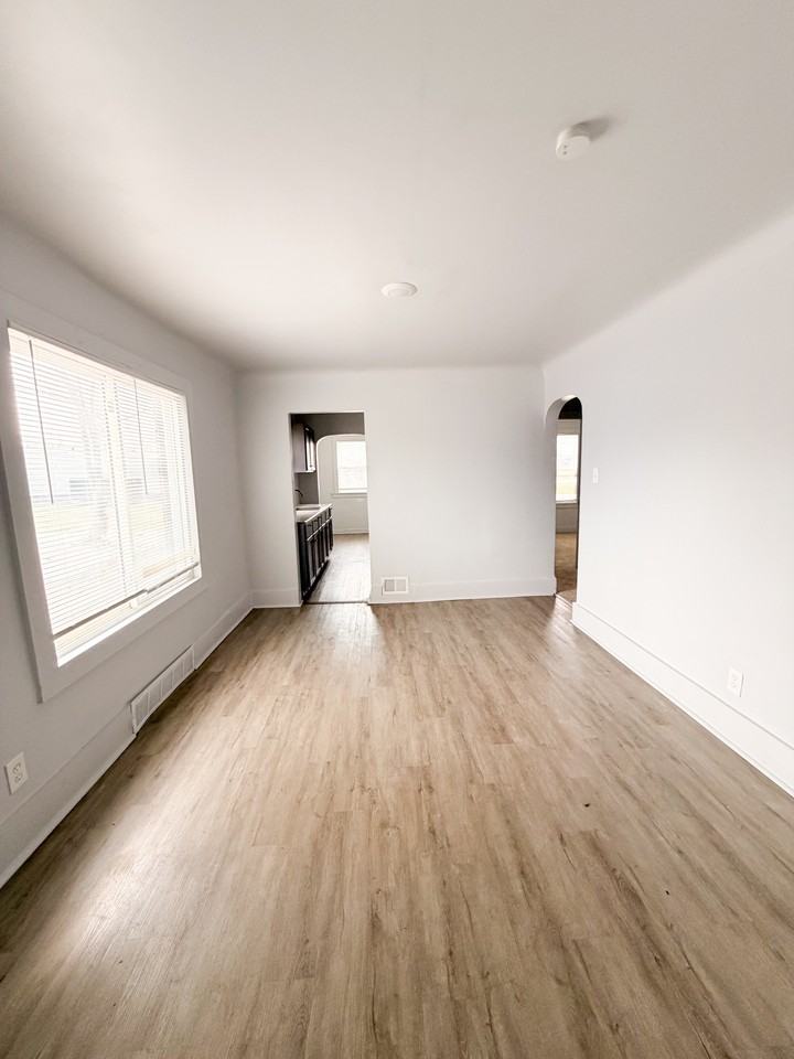 15327 Cheyenne St #1 - Photo 4 of 16