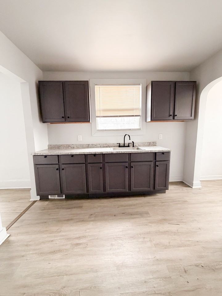 15327 Cheyenne St #1 - Photo 5 of 16