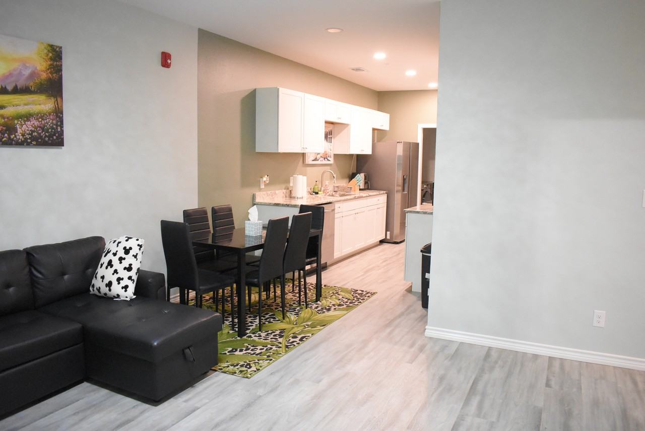 1905 Banita St #202 - Photo 3 of 14