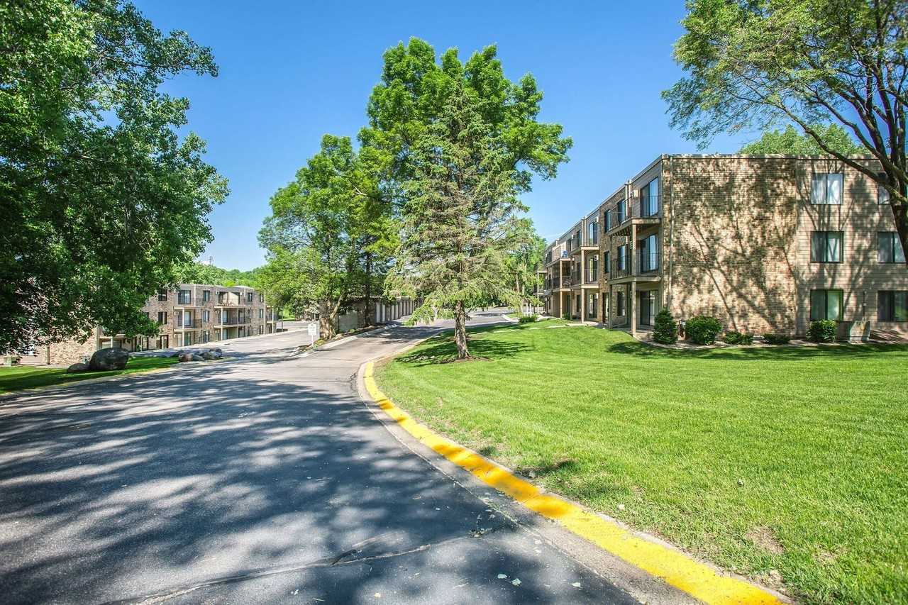 Cedar Valley Apartments - Photo 5 of 14