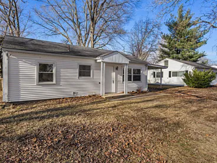 1902 Meadow Dr #1 - Photo 3 of 28