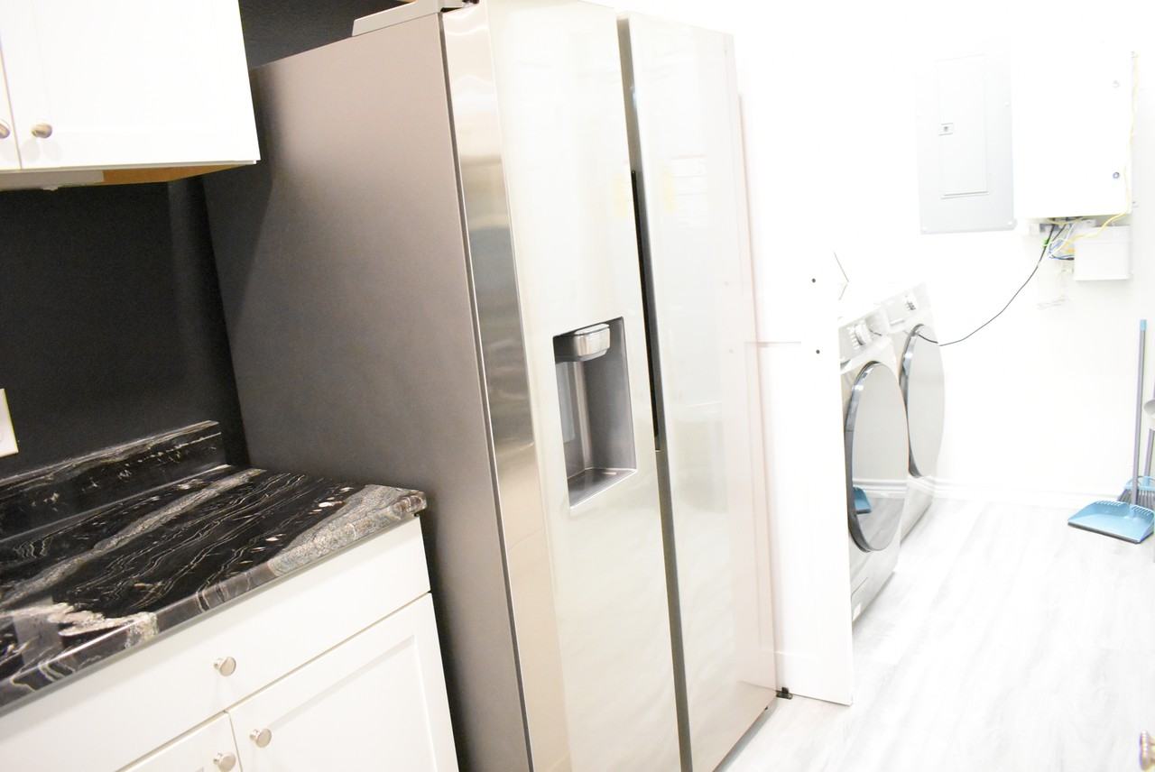 1905 Banita St #102 - Photo 3 of 16