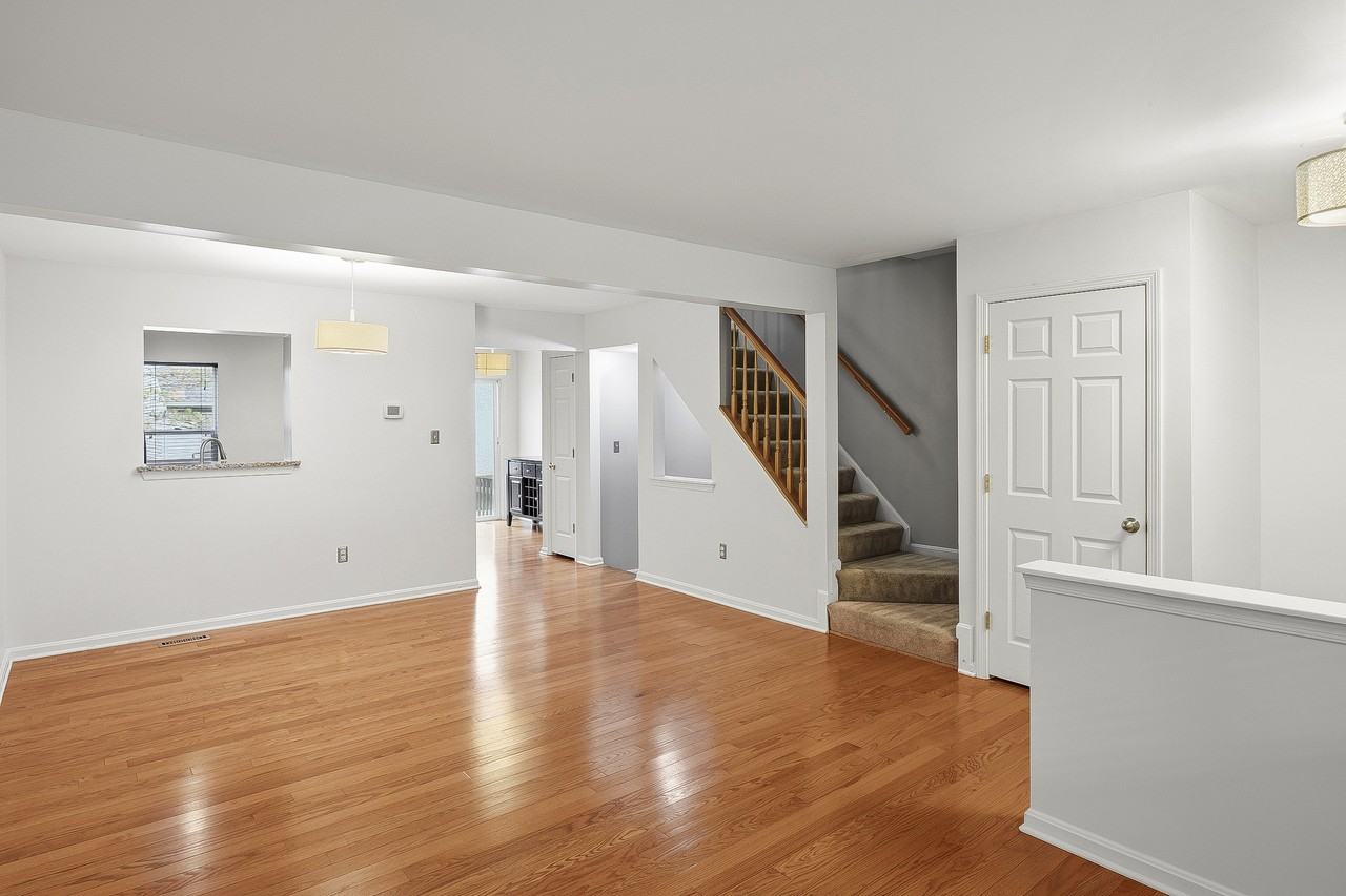 1 Lanhill Ct #1 - Photo 4 of 30