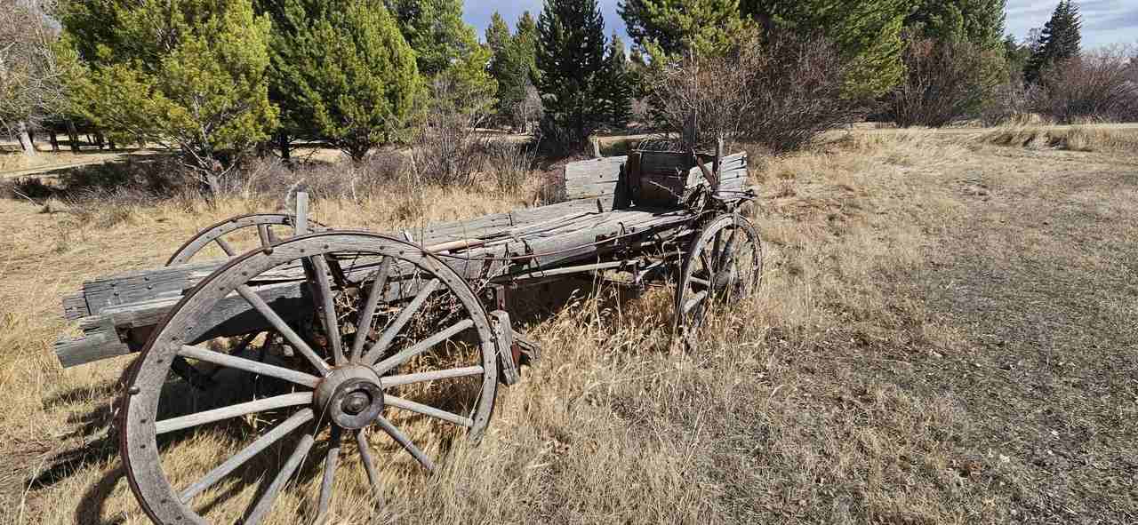 7 Bert Dr #1 - Photo 6 of 36