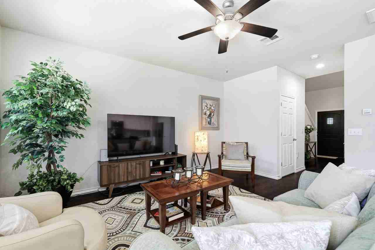 5602 Chestnut Xing #1 - Photo 7 of 29