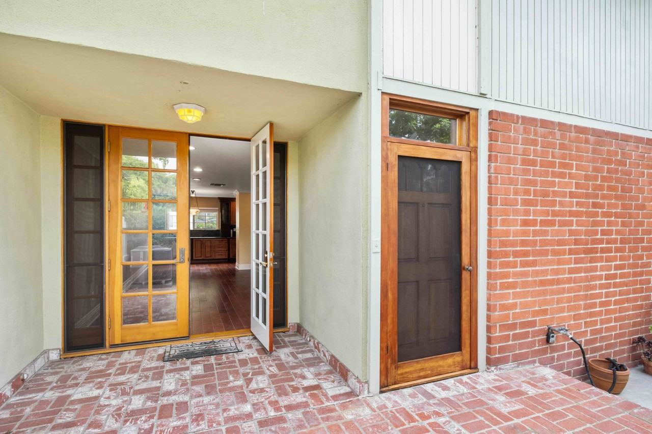 5215 Sepulveda Blvd #1 - Photo 4 of 48