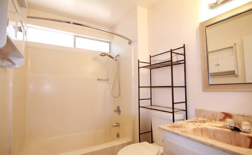 14196 Decatur Dr #1 - Photo 5 of 12